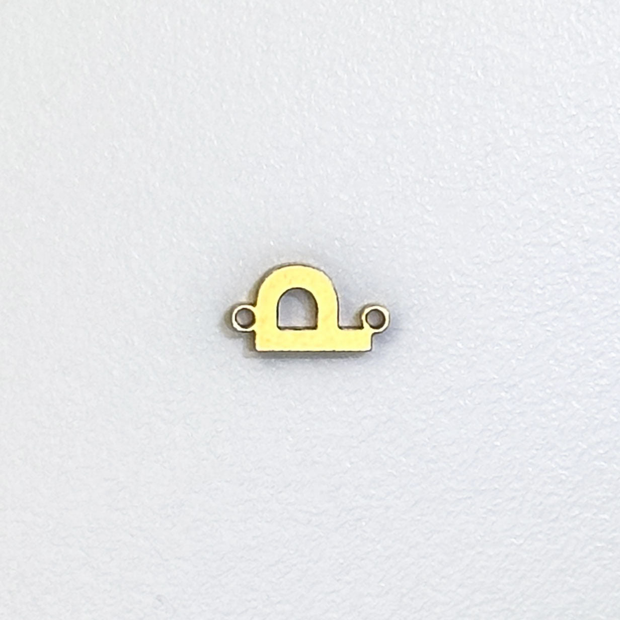 Initialen-Schmuck „P“ – bedeutungsvoll & edel