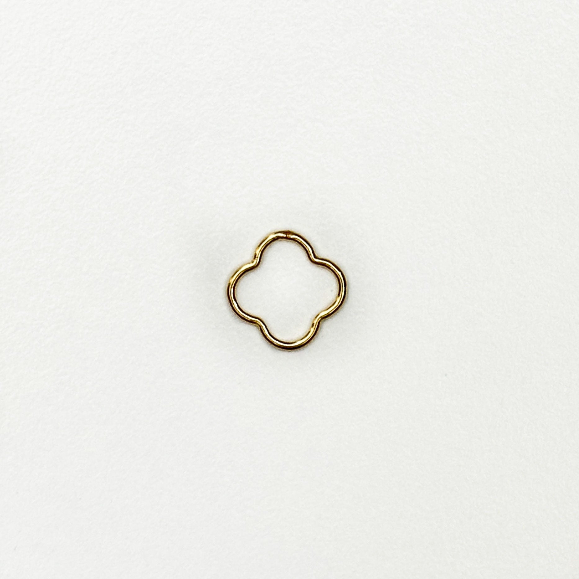 	Anhänger "Cloverleaf" aus 14K Gold Filled – zarter Glücksbringer für Armband oder Kette