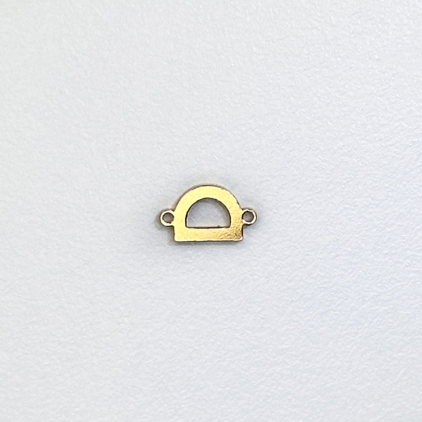 Initialen-Anhänger „D“ – meaningful letter jewelry aus Gold