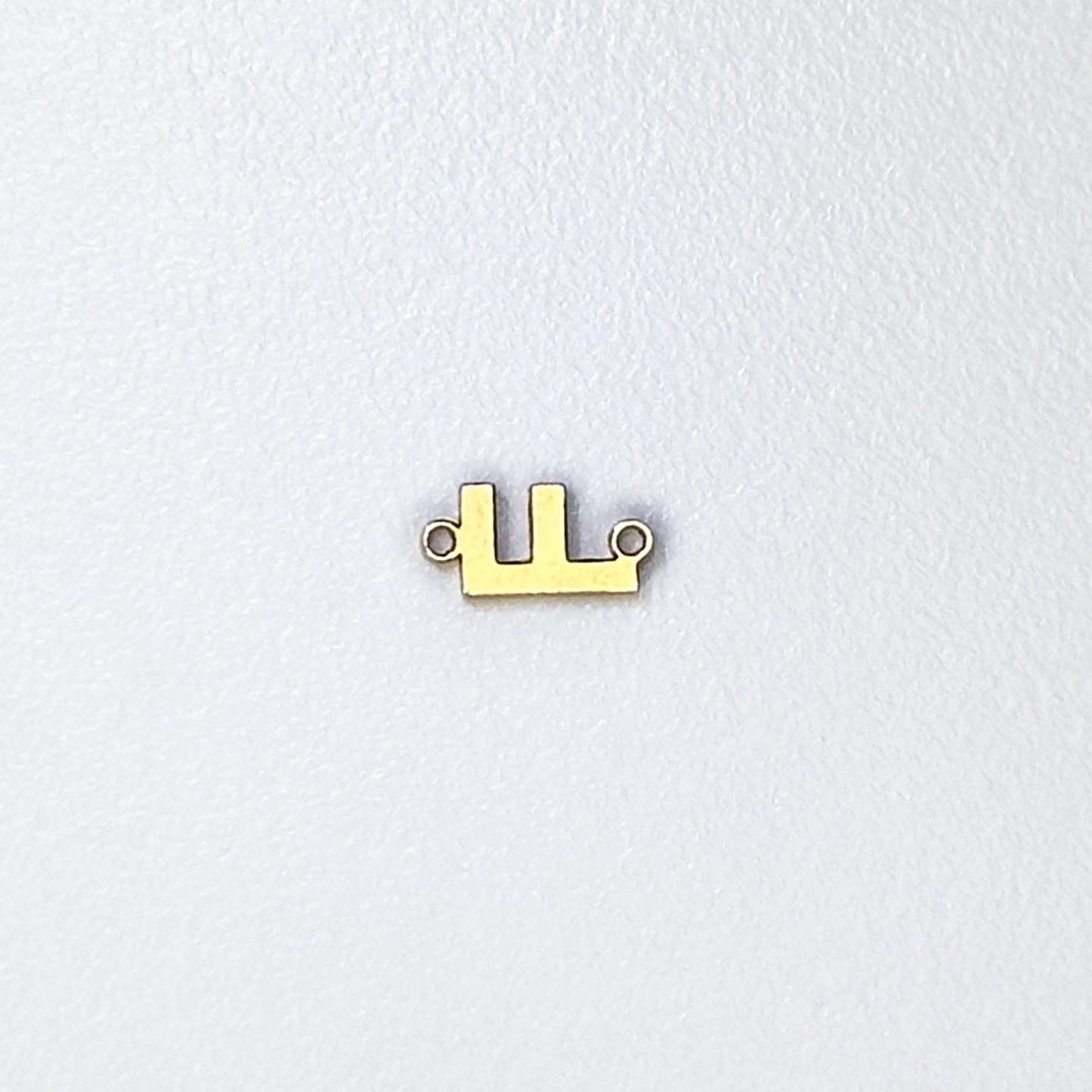 Personalisierter Schmuck „F“ – Buchstabe aus Gold-Filled