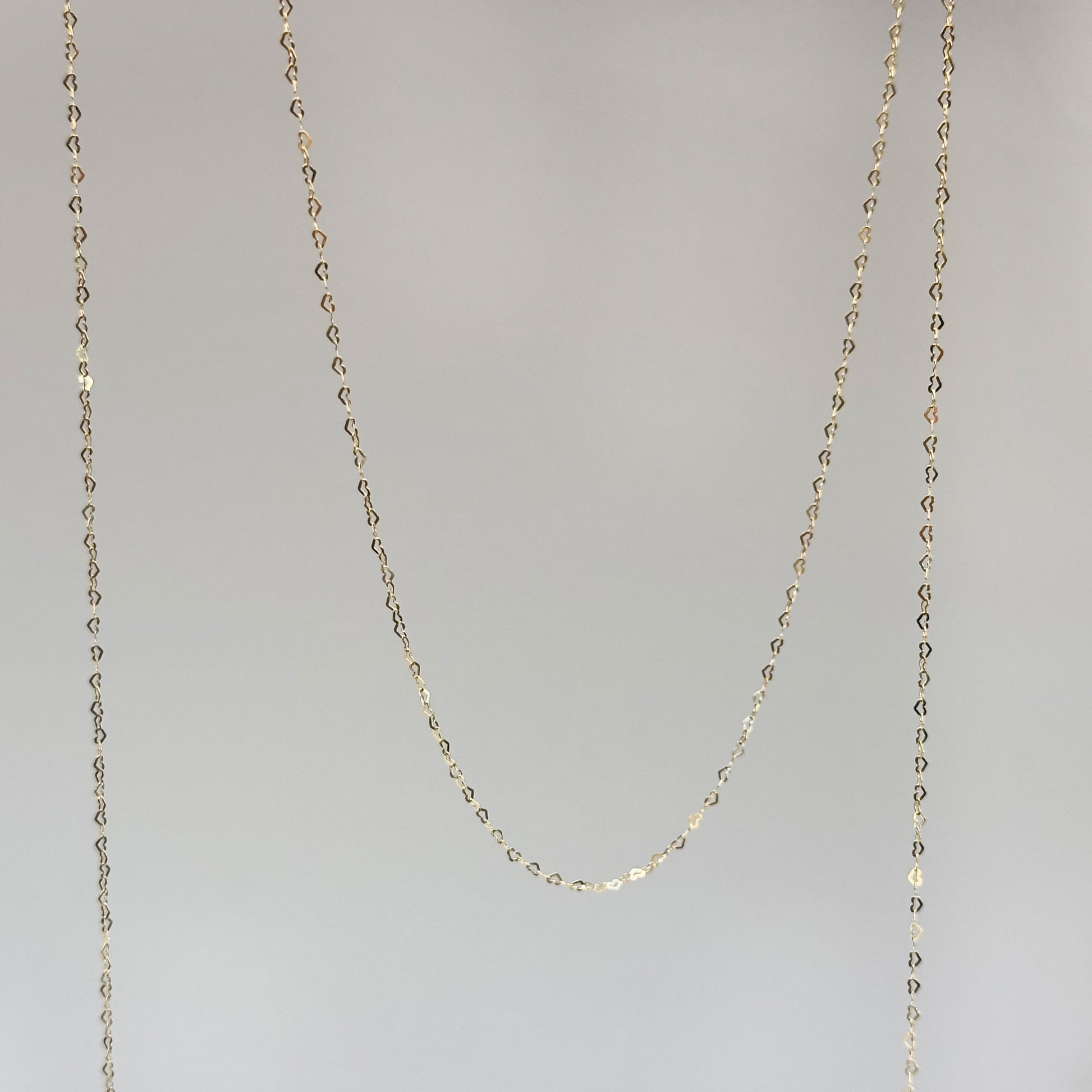 Mini Heart Kollektion – zartes Kettenmaterial mit herzförmigen Gliedern aus 14K Gold Filled